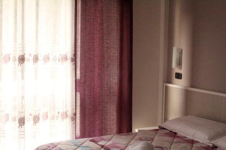 Hotel Astoria ボルディゲーラ エクステリア 写真